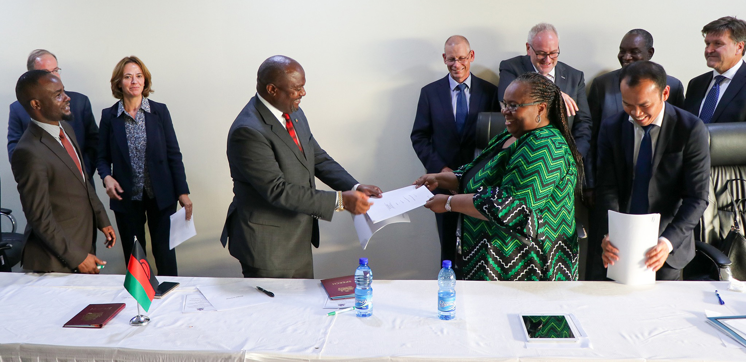 350MW Mpatamanga Hydro Power contract signing